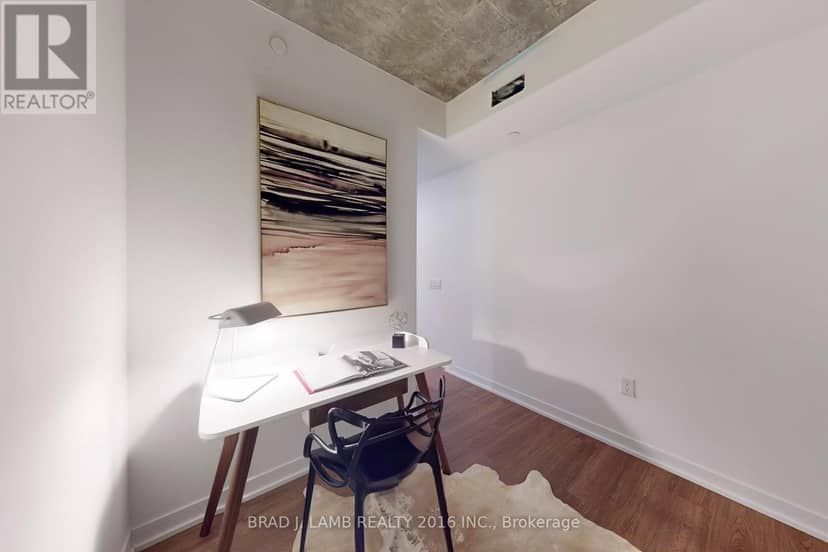 1403 - 195 McCaul Street — photo 26 of 37