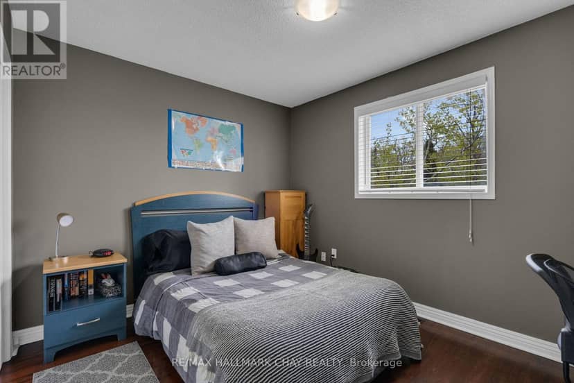 34 Crompton Drive — photo 20 of 36