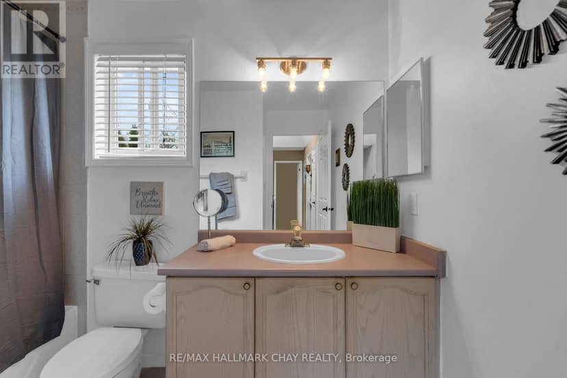 34 Crompton Drive — photo 22 of 36