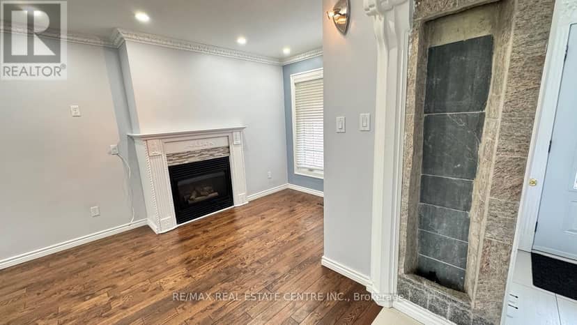 16 Nectarine Crescent, Brampton, photo 8