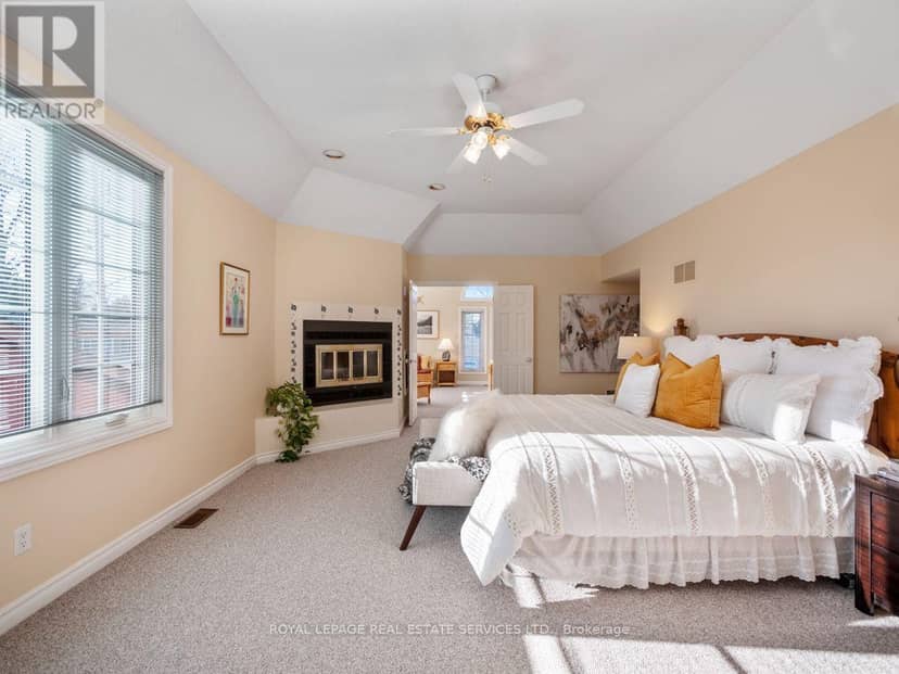 1494 Islington Avenue — photo 17 of 40