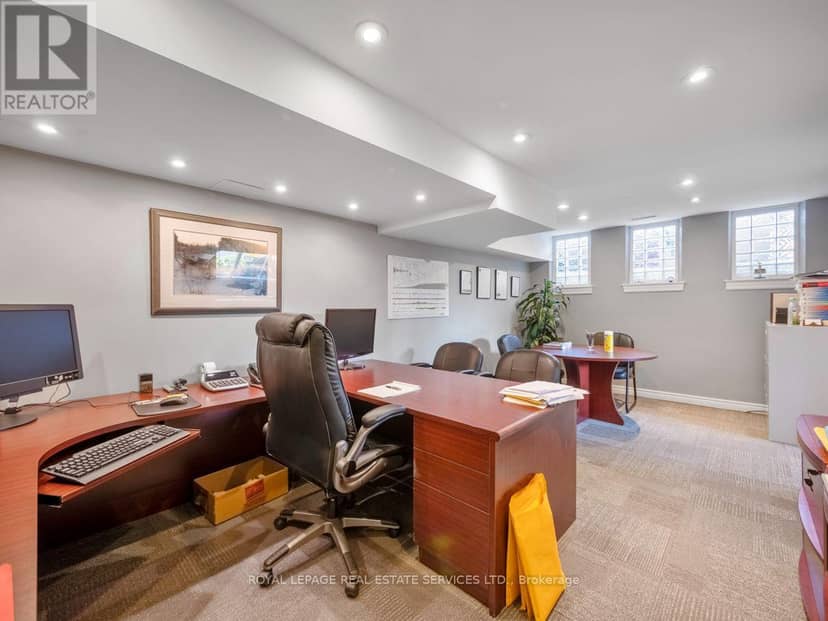 1494 Islington Avenue — photo 38 of 40