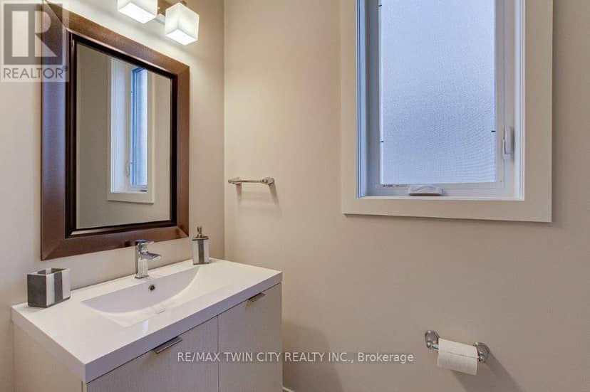 1707 Fairfield Road — photo 4 of 24