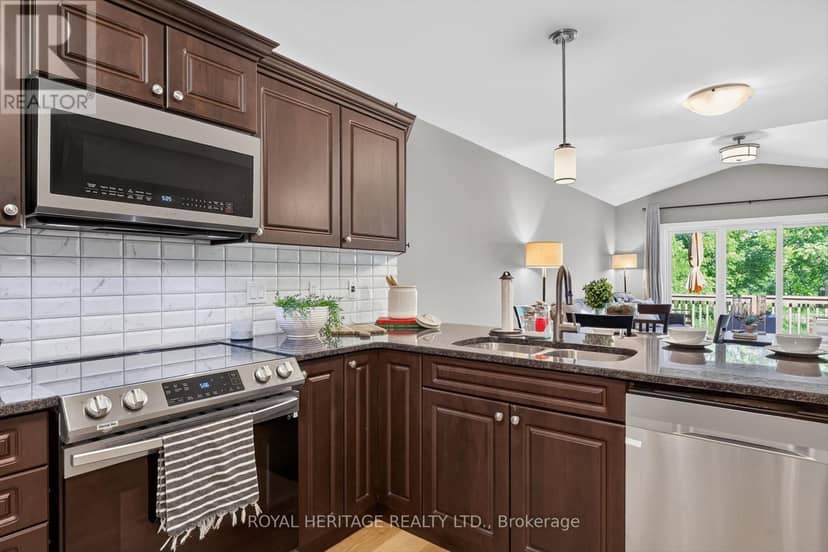26 Ferris Court — photo 9 of 33
