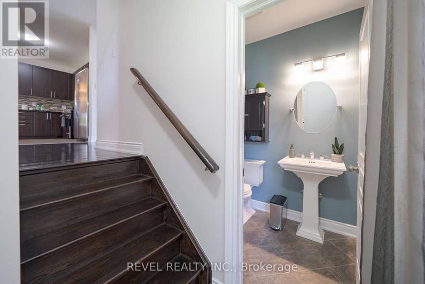 10 Bisset Avenue — photo 22 of 40