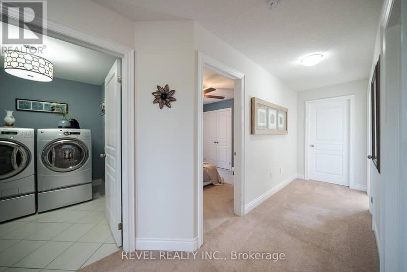 10 Bisset Avenue — photo 32 of 40