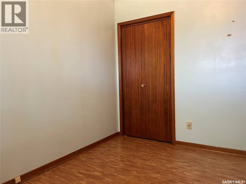 1716 McCormick CRESCENT — photo 10 of 26