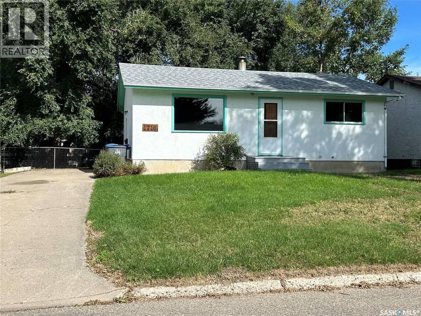 1716 McCormick CRESCENT — photo 1 of 26
