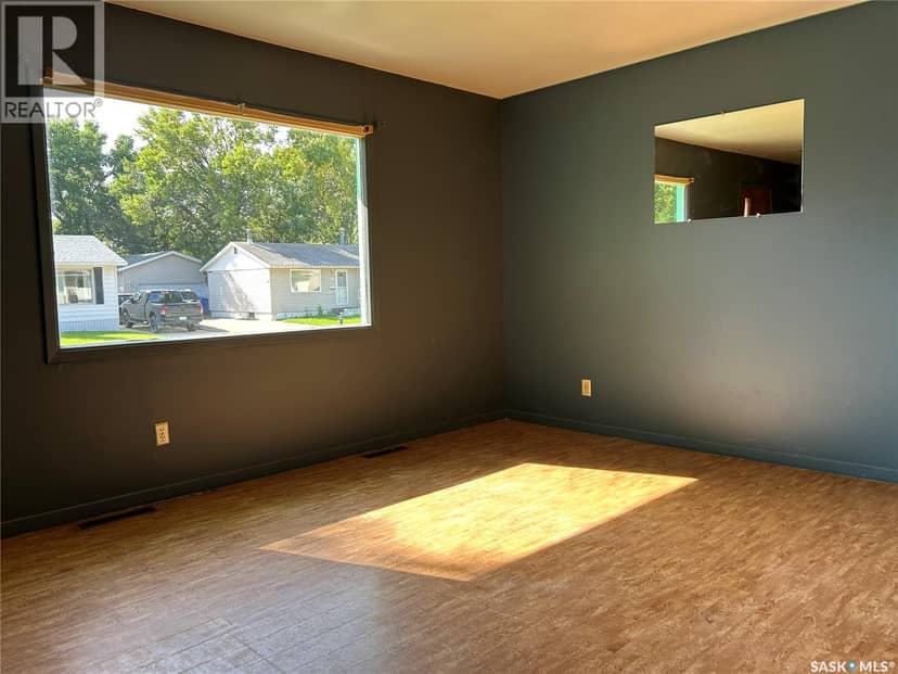 1716 McCormick CRESCENT — photo 8 of 26