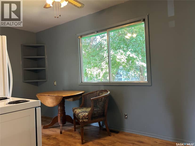 1716 McCormick CRESCENT — photo 4 of 26