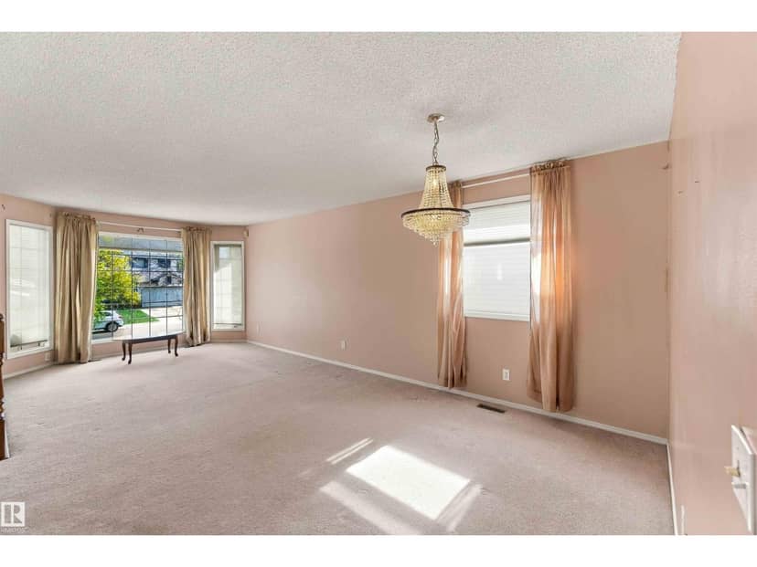 109 Jefferson Rd NW — photo 24 of 40