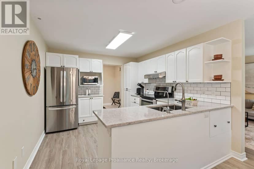 22 Stephen Street — photo 10 of 40