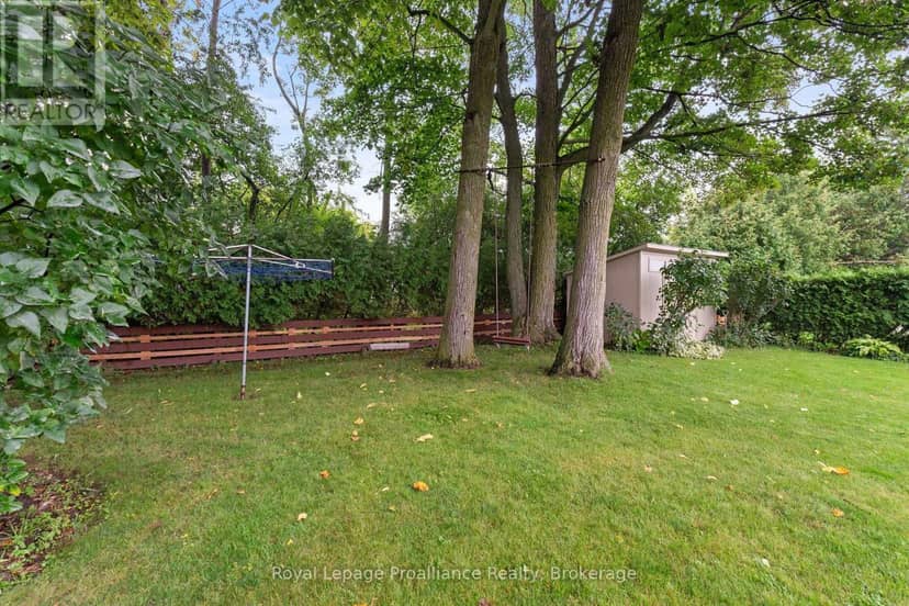 22 Stephen Street — photo 40 of 40