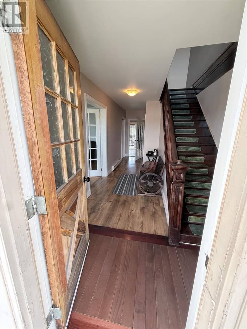 265 Main Street — photo 4 of 40