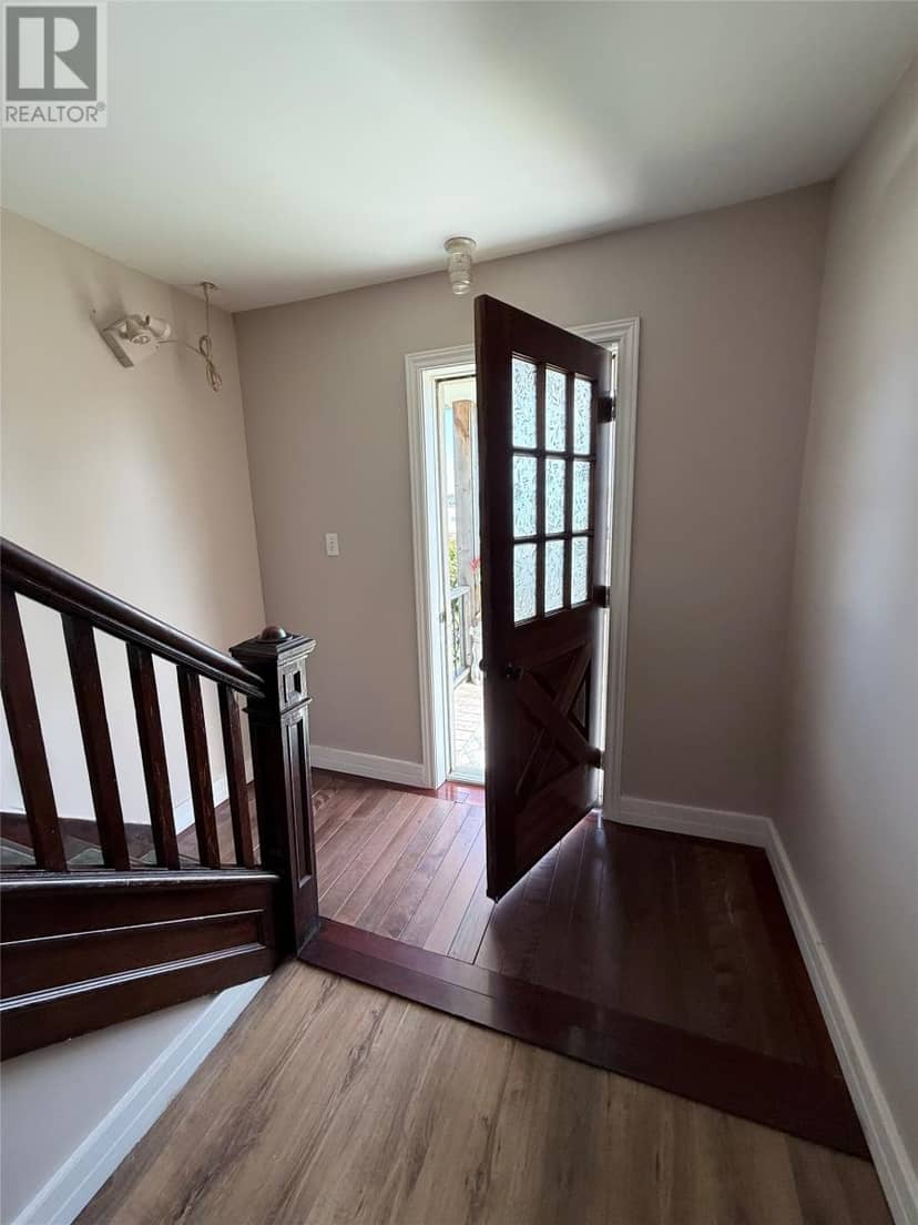 265 Main Street — photo 5 of 40