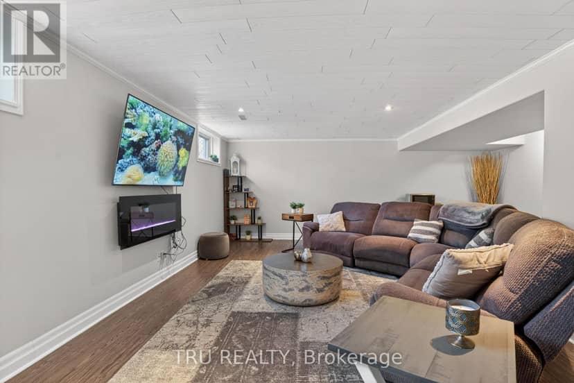 52 Kimberly Avenue — photo 39 of 40