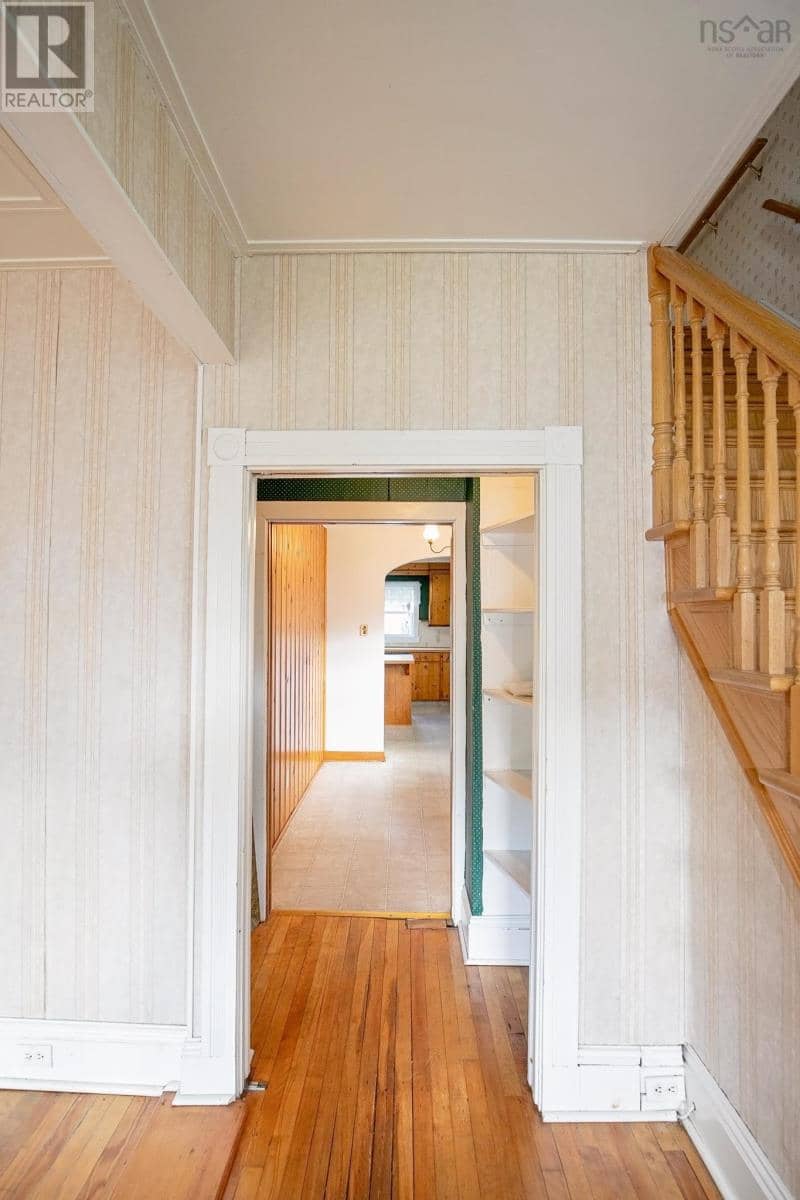14 Clifford Street — photo 18 of 40