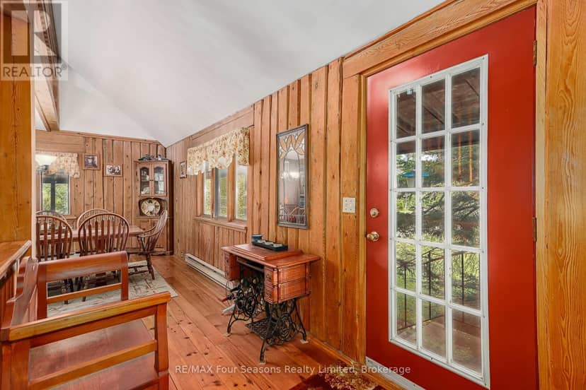 1040 15/16 Sunnidale Side Road S, Clearview, photo 6