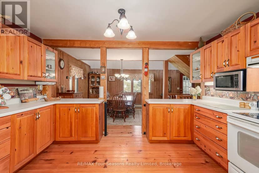 1040 15/16 Sunnidale Side Road S, Clearview, photo 8