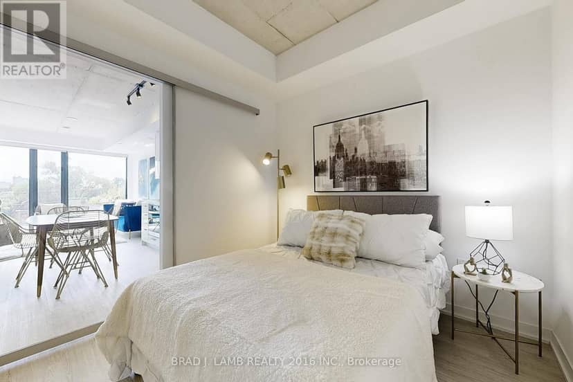 302 - 195 McCaul Street — photo 17 of 29