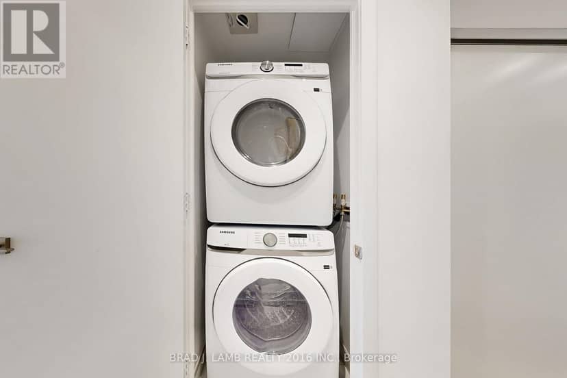 302 - 195 McCaul Street — photo 19 of 29