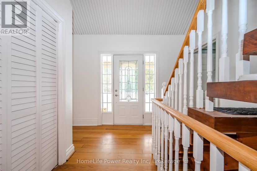 4290 Victoria Road S — photo 11 of 39