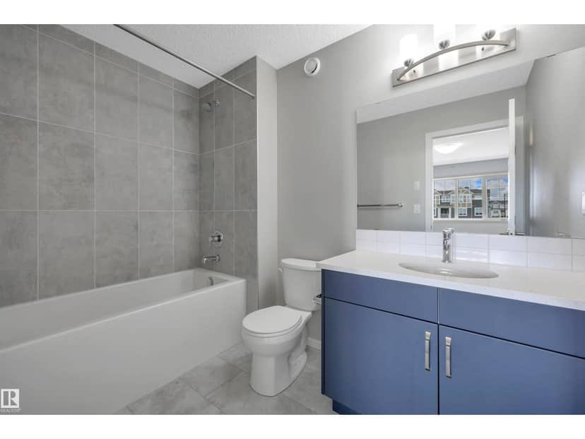 20503 21 AV NW — photo 12 of 26