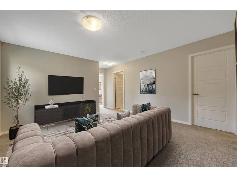 20503 21 AV NW — photo 14 of 26