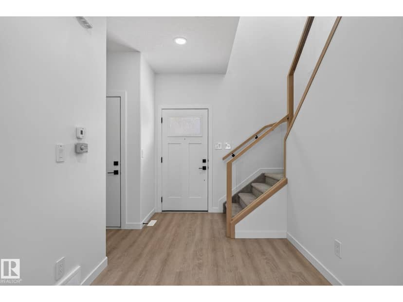 #29 130 Hawks Ridge Bv NW, Edmonton, photo 3
