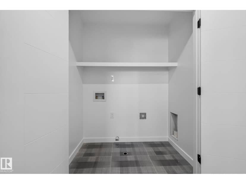 #29 130 Hawks Ridge Bv NW — photo 32 of 40