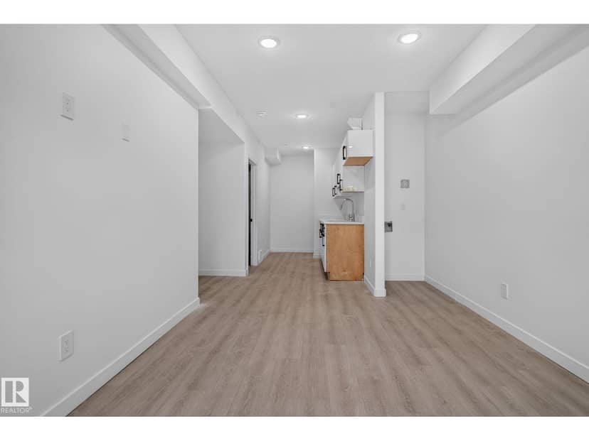 #29 130 Hawks Ridge Bv NW — photo 38 of 40