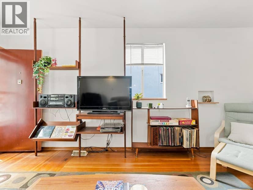 3017 E 17TH AVENUE, Vancouver, photo 4