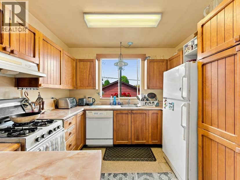 3017 E 17TH AVENUE, Vancouver, photo 8