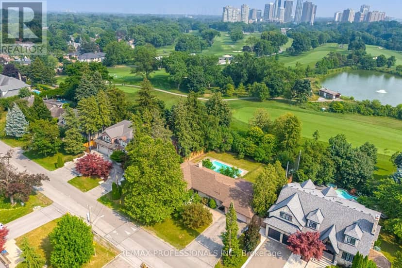 55 Bywood Drive, Toronto, photo 3