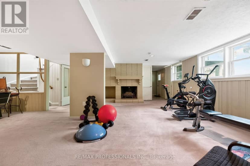 89 Valecrest Drive — photo 24 of 33