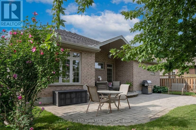 468 Macdonald Street — photo 40 of 40