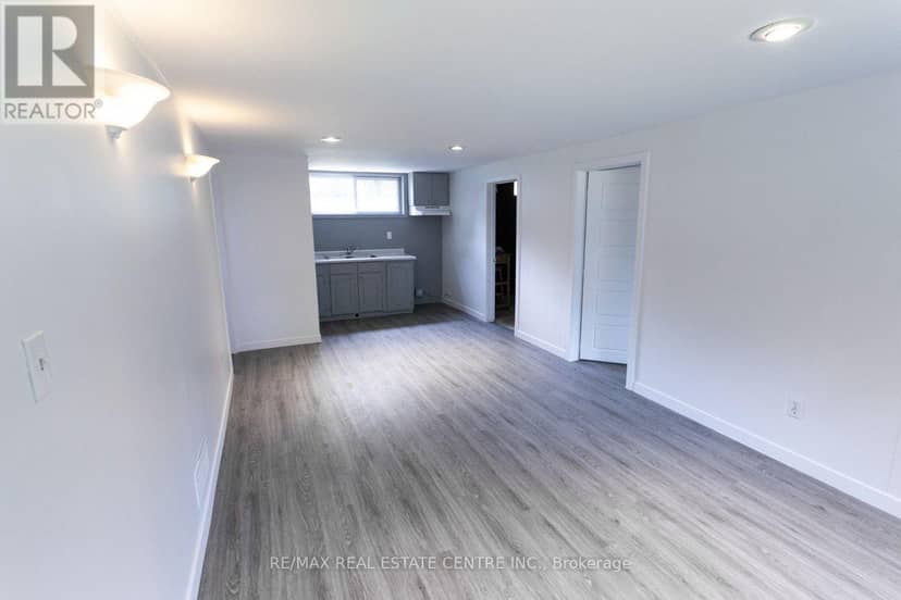 391 Tamarack Drive — photo 14 of 18
