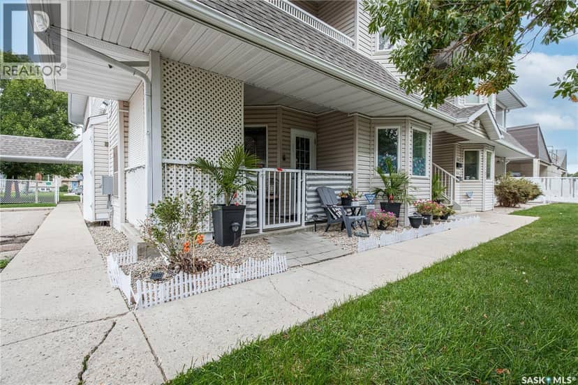3133 Truesdale Drive — photo 10 of 39
