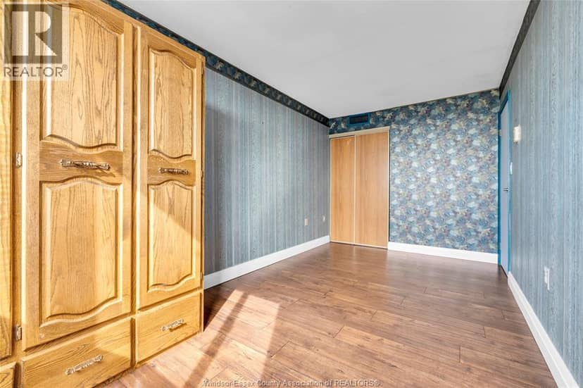 380 PELISSIER Unit# 2502 — photo 34 of 40