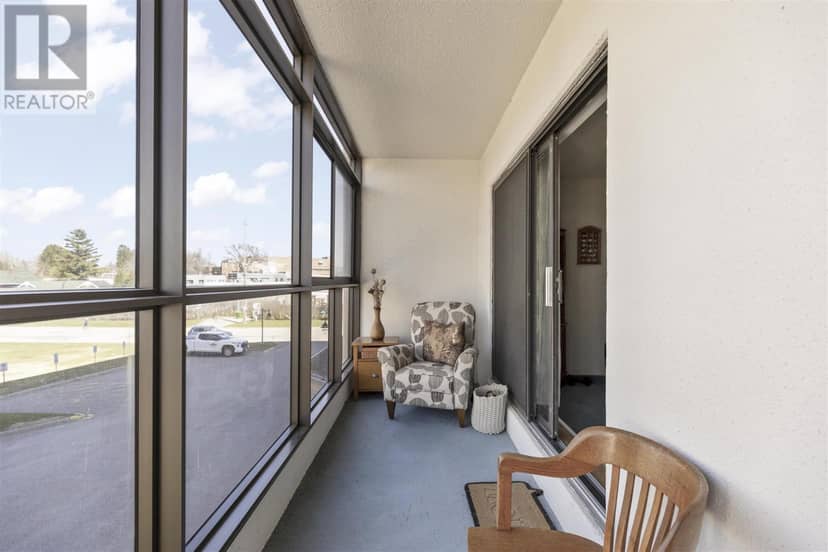 89 Pine ST # 207 — photo 16 of 22