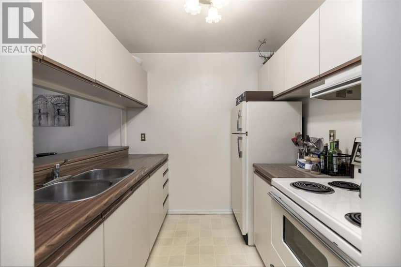 89 Pine ST # 207 — photo 5 of 22