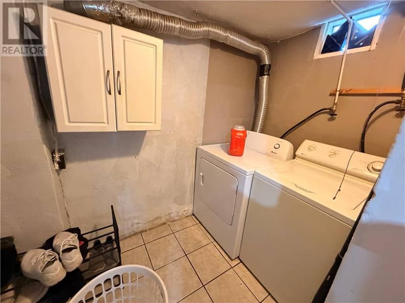 373 Isabel Street — photo 12 of 24