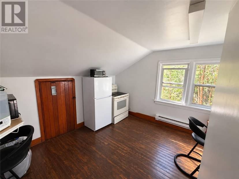 373 Isabel Street — photo 20 of 24