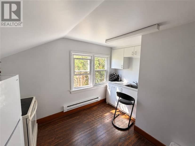373 Isabel Street — photo 21 of 24