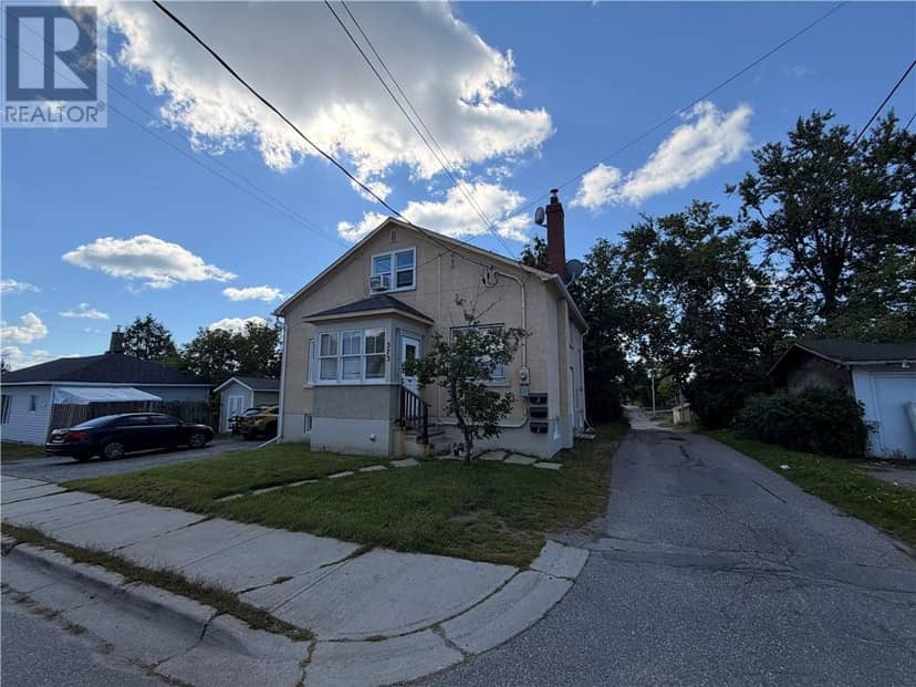 373 Isabel Street — photo 4 of 24