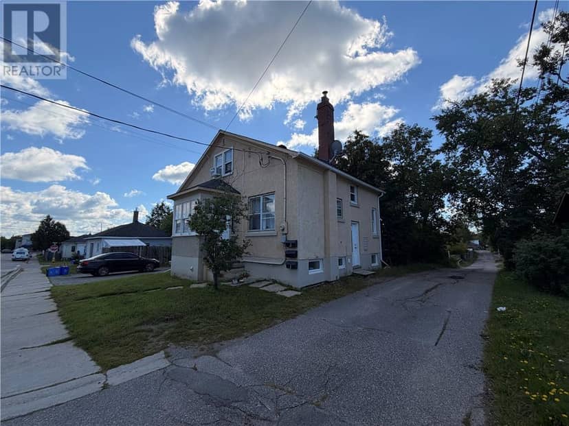 373 Isabel Street — photo 5 of 24