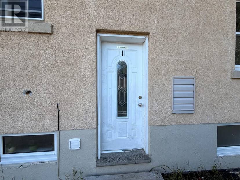 373 Isabel Street — photo 6 of 24