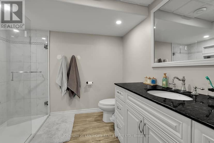 90 Seymour Street W — photo 40 of 40