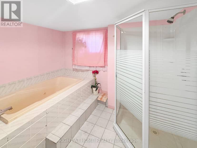 326 Avondale Road — photo 10 of 16