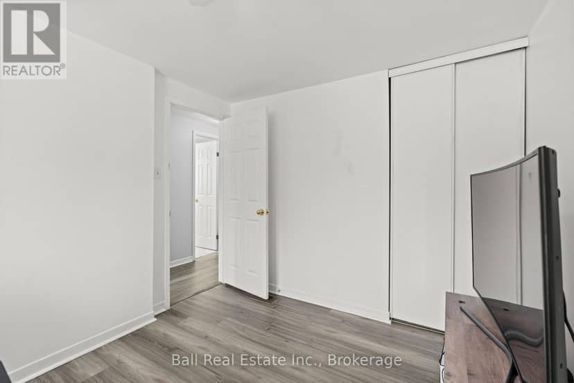 2048 Walker Avenue — photo 25 of 38